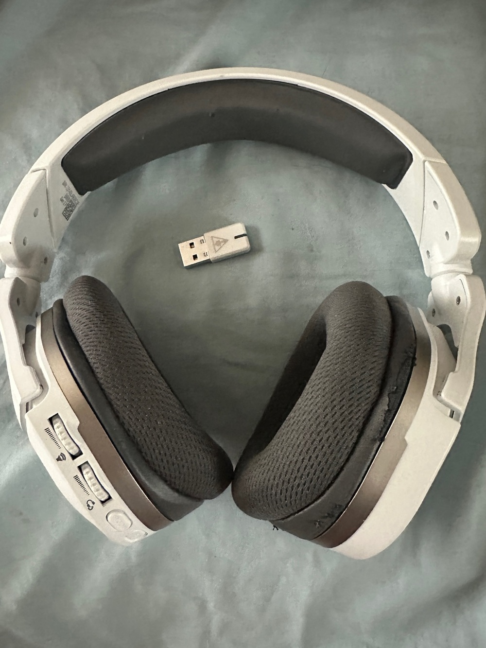 Turtle beach headset and dongle